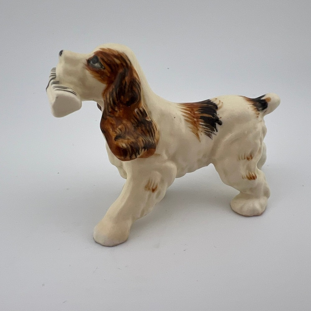 Vintage Cocker Spaniel Dog Figurine Newspaper Ceramic Pottery Japan Style